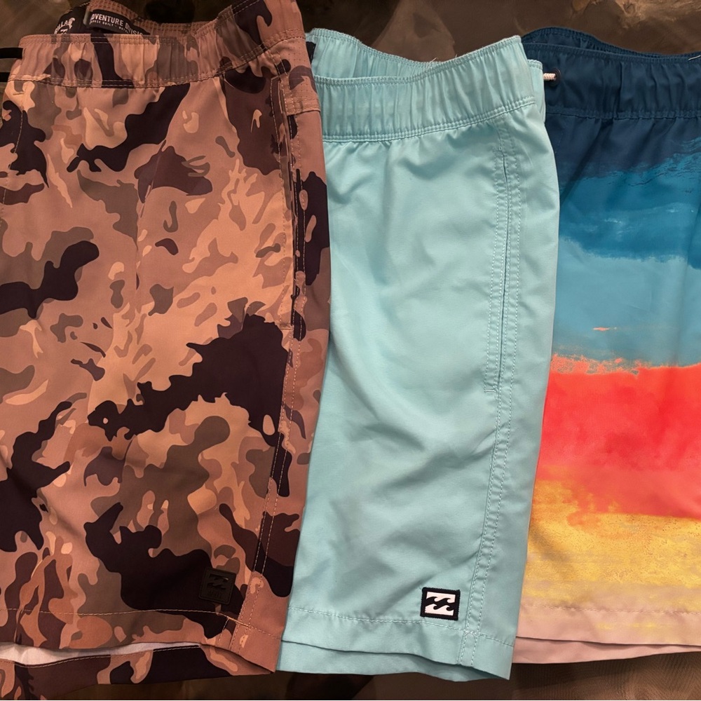 Men's Billabong bundle  Swim Trunks Set - Camo, Aqua, Multicolor - L